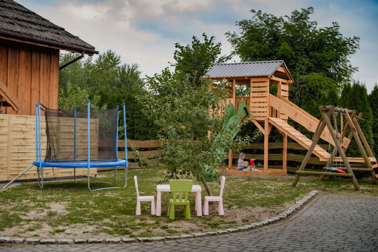 Tatarska Zagroda - Agroturystyka Dolina Baryczy Noclegi - Domek Jelonek Krosnice Exterior photo
